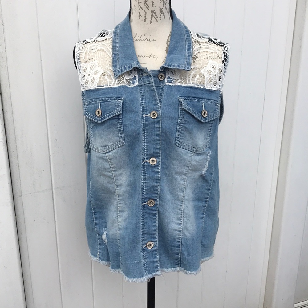 Maurice’s Vest